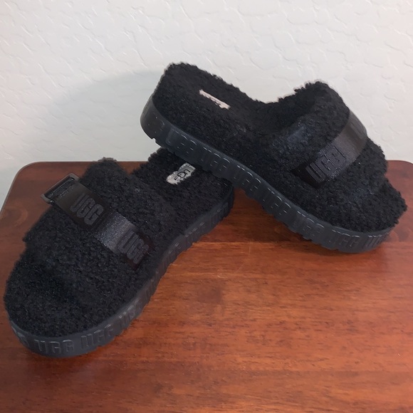 UGG BRAND NEW IN BOX & GORGEOUS SIZE 8 FLUFFITA JET BLACK SLIDES - Picture 10 of 13